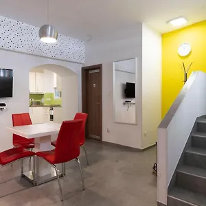 vajda-15-budapest.inbudapesthotels.com/